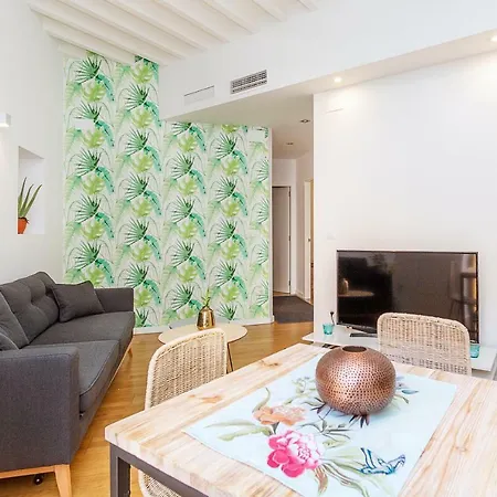 Comfort Center Apartment *